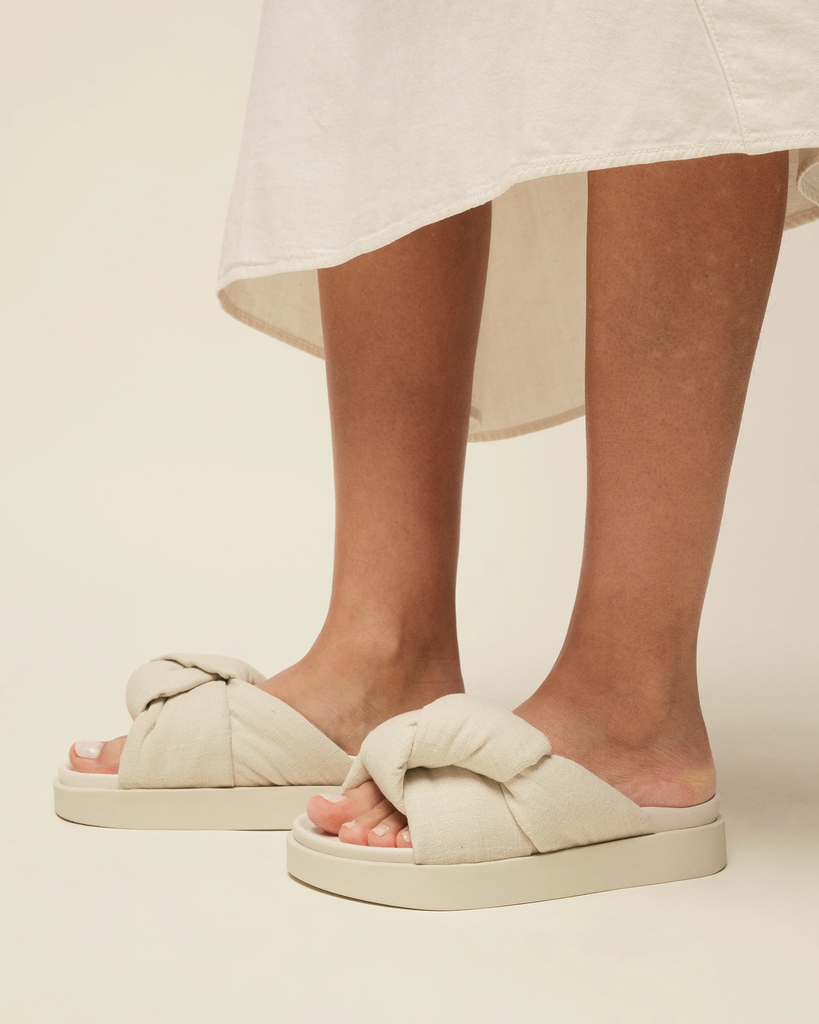 INUIKII - SANDALES " OVERSIZED LINEN" BLANCHES