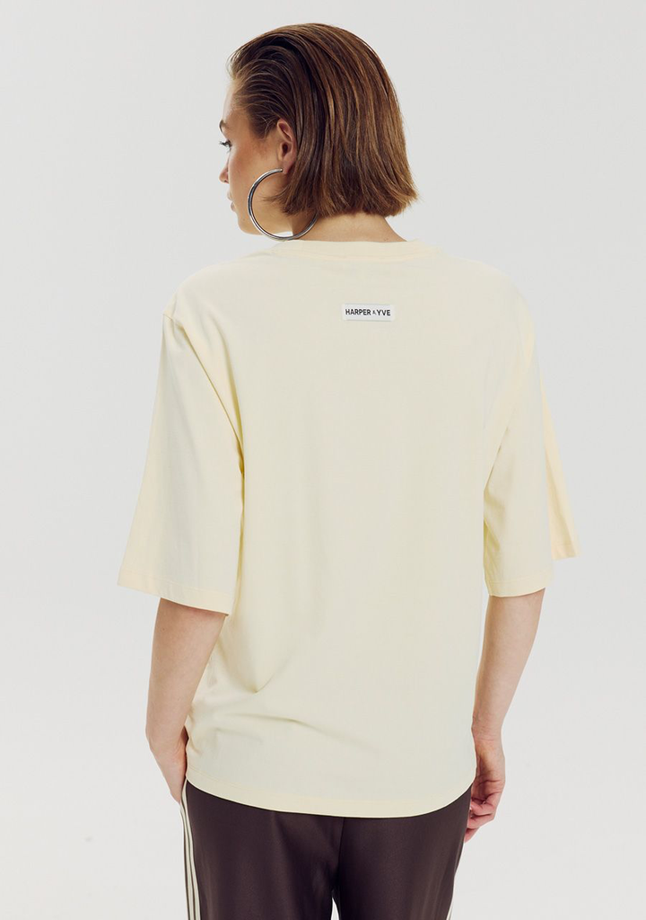 HARPER AND YVE - T-SHIRT "CHILL BUT GLAM" JAUNE