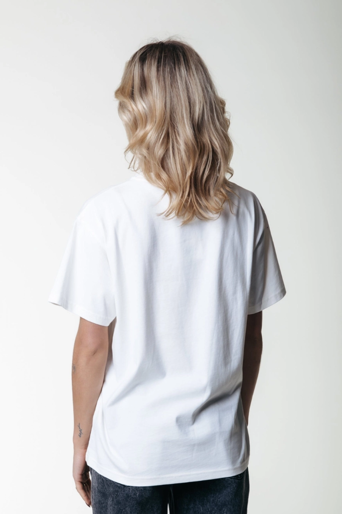 COLOURFULREBEL - T-SHIRT "MOTEL SCENERY" - BLANC CASSÉ