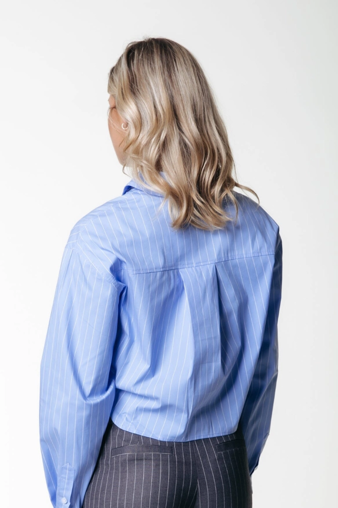 COLOURFUL REBEL - CHEMISE CARRÉE À RAYURES "ALIYA" - BLEUE