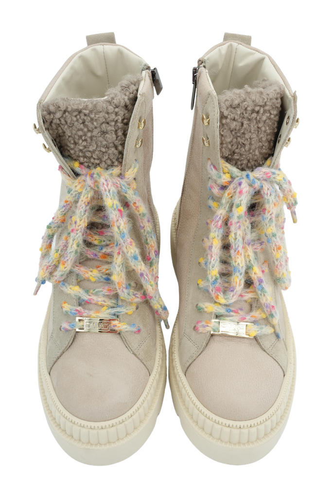 MÉLINÉ - BOTTE BEIGE À LACETS COLORÉS