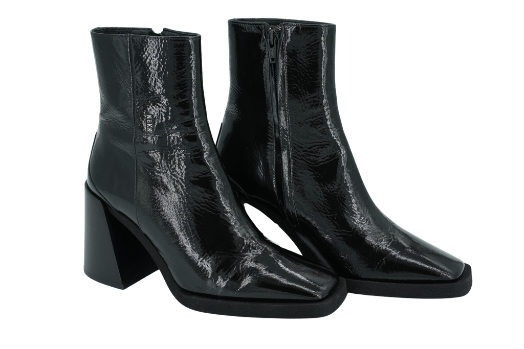 NUBIKK - BOOTS NOIRES VERNIES