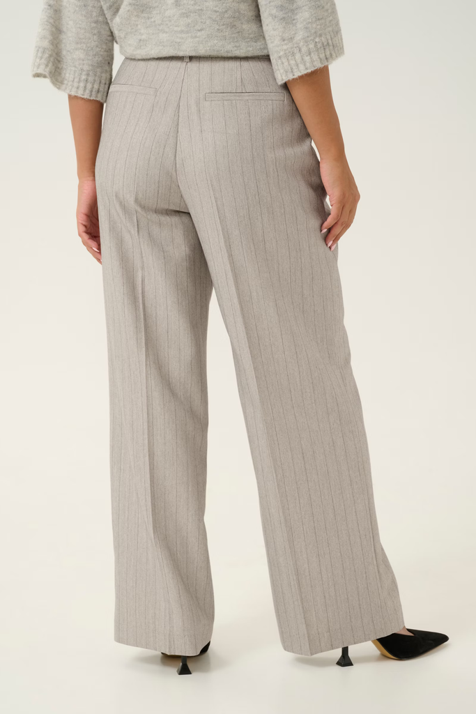 KAFFE - PANTALON "KAKAYSA" GRIS