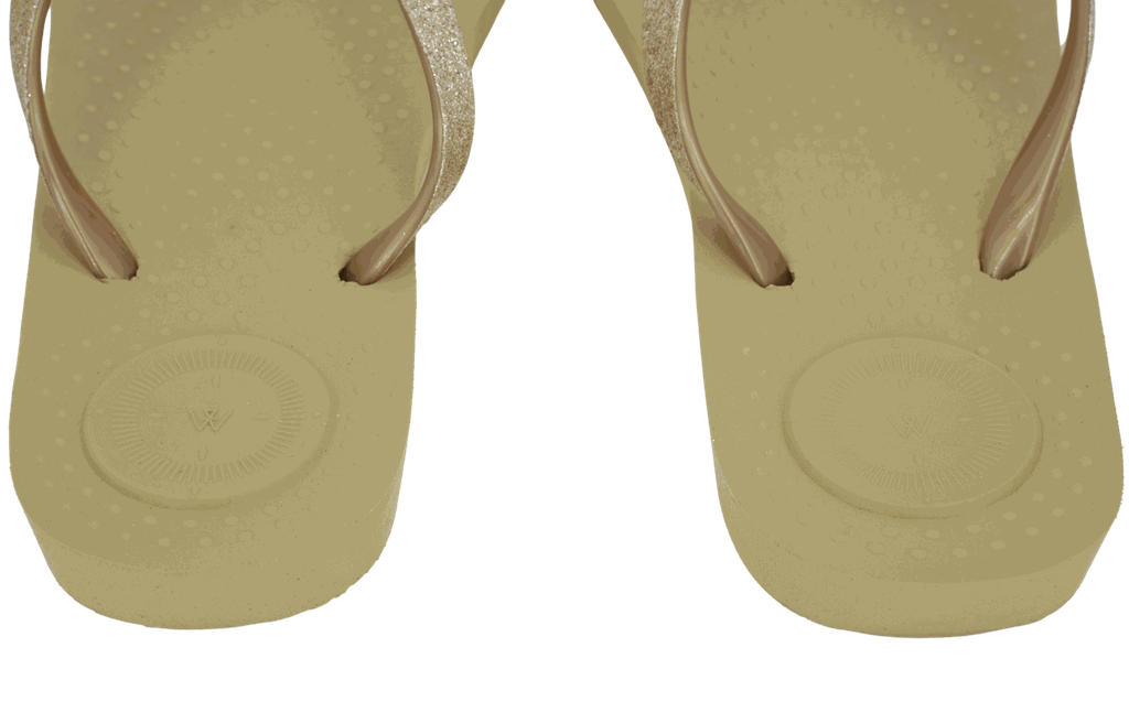 ISOTONER - TONGS "EVERYWEAR" DORÉES