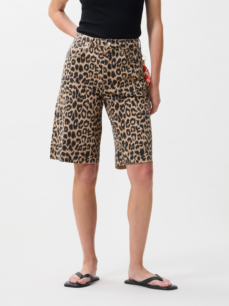 CATWALK JUNKIE - LEOPARD PRINT BERMUDA SHORTS (25)