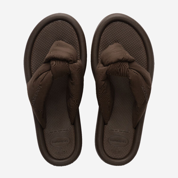 HAVAIANAS - BRAUNE „OVER PUFFED UP“ FLIP-FLOPS