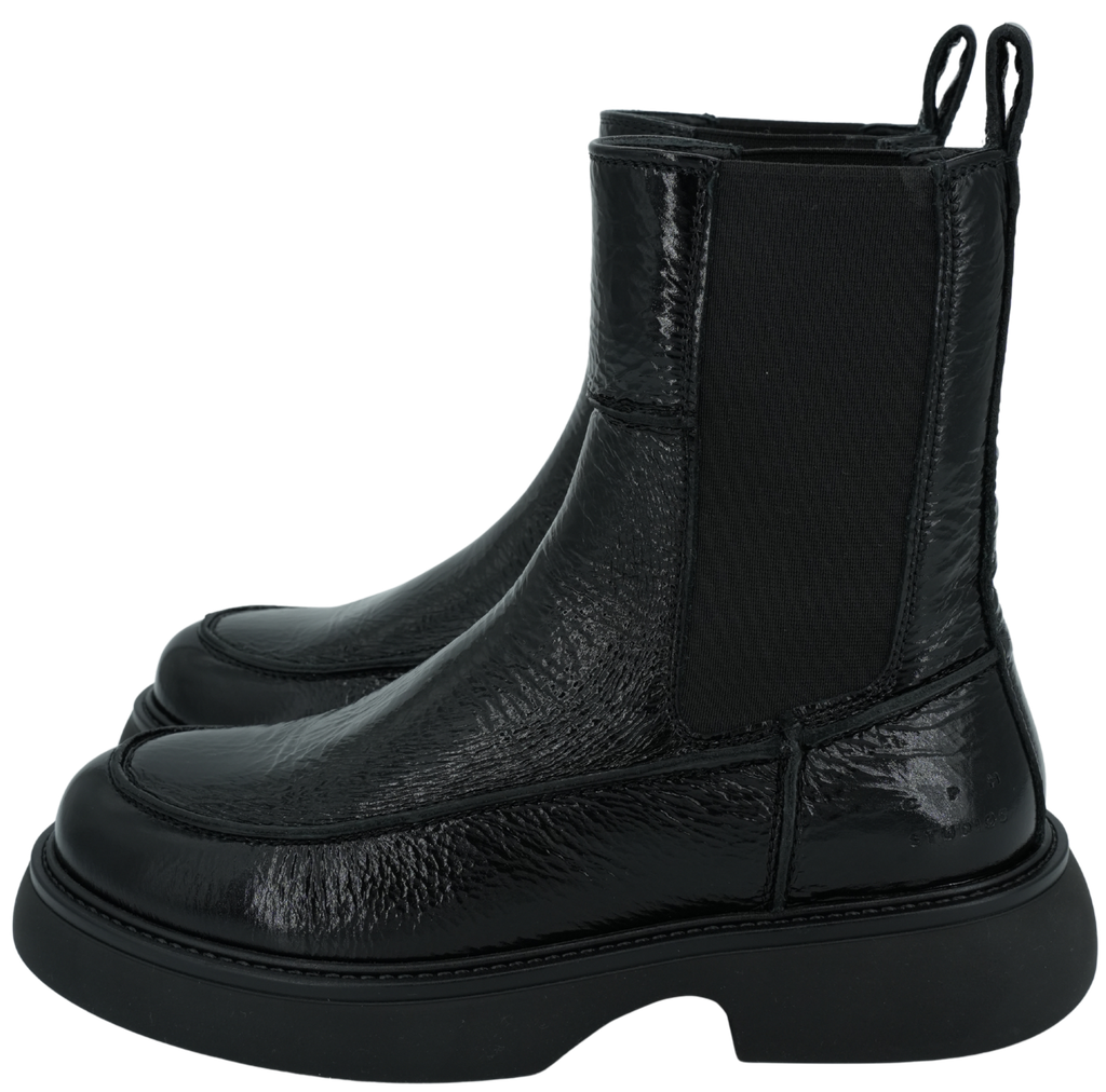 COPENHAGEN STUDIOS - BLACK PATENT CHELSEA BOOTS