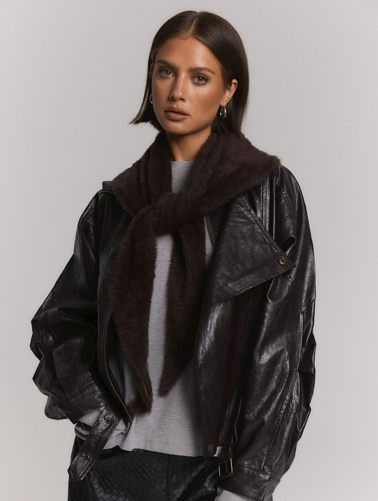 REFINED DEPARTMENT - BRAUNER DREIECKSSCHAL