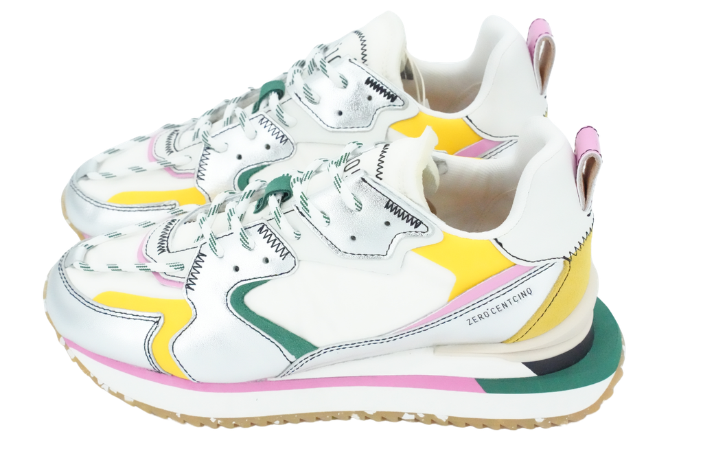 0105 - SILVER AND WHITE "TREK UP BRAND" SNEAKERS