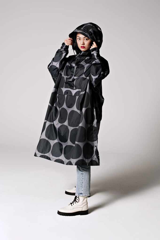 RAINKISS - BLACK POLKA