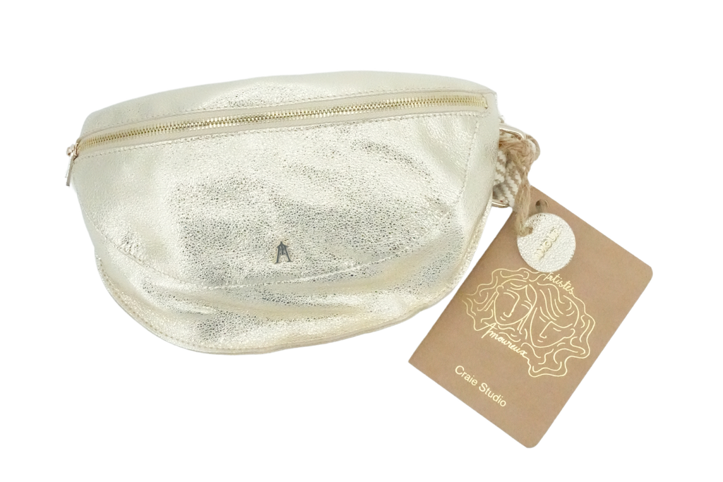 CRAIE STUDIO - GOLDENE GÜRTELTASCHE „SMILE“.