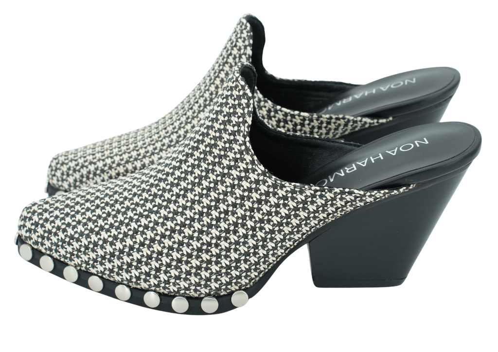 NOA HARMON - "ELBA COWBOY" WHITE AND BLACK HIGH-HEEL CLOGS