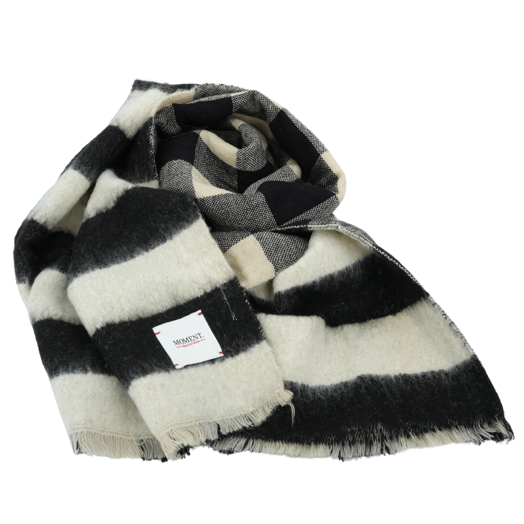 MOMENT - BLACK AND WHITE "ELI" SCARF