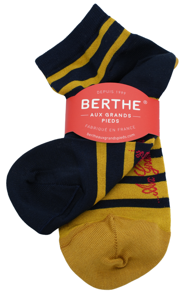 BERTHE AUX GRANDS PIEDS - SOCQUETTES EN SOIE RAYÉES ASYMÉTRIQUES