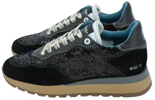 KIRRUNA - SCHWARZE SNEAKERS „WIND 22“