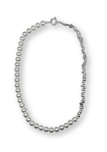 BONNIE STUDIOS - "WILD ROMANCE" PEARL AND SILVER NECKLACE